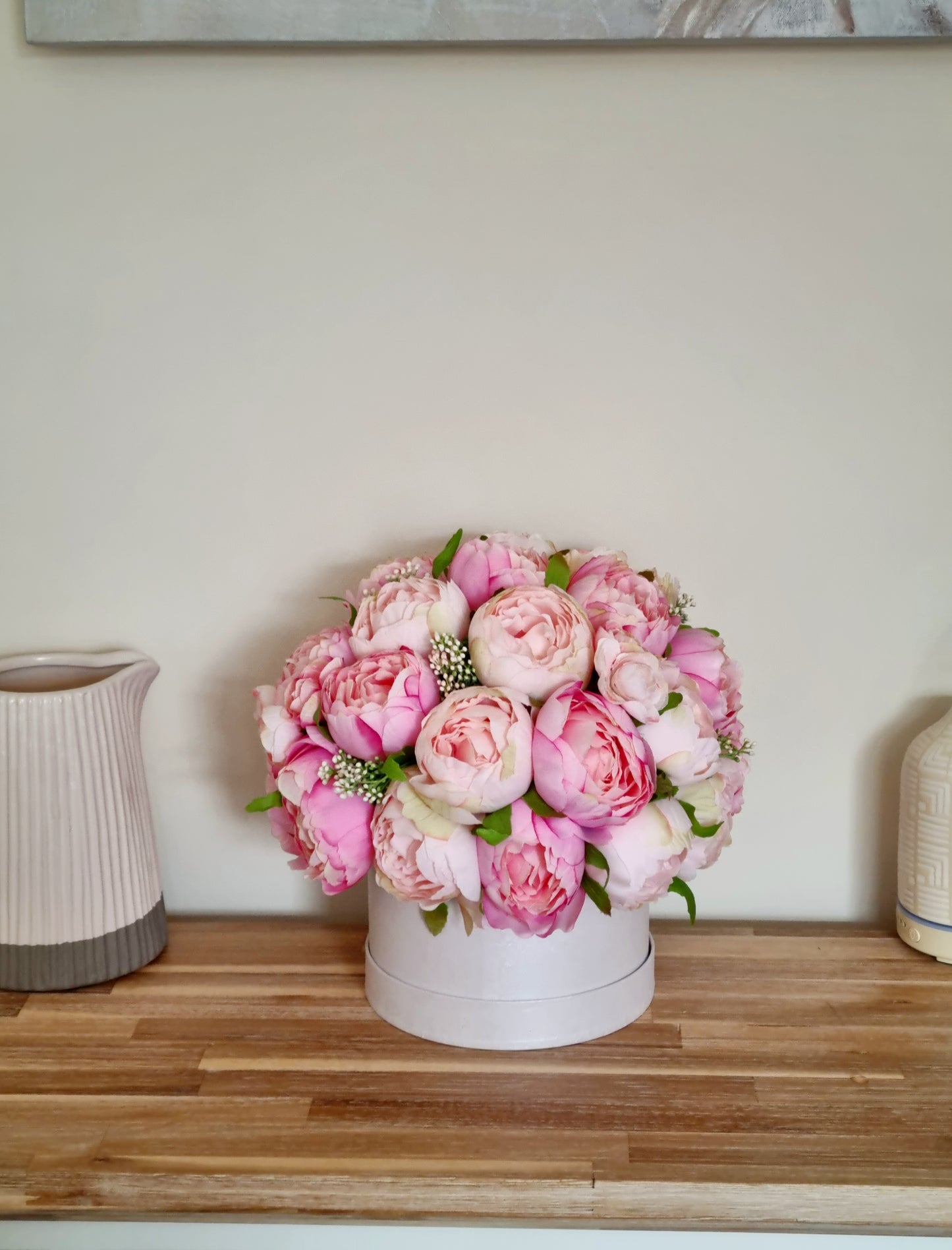 Luxury artificial pink peony hatbox