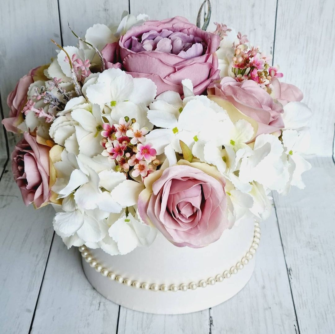 Luxury white hydrangea and pink rose hatbox.