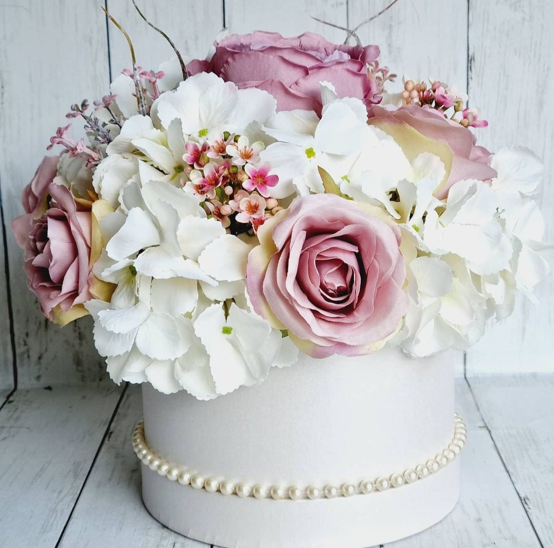 Luxury white hydrangea and pink rose hatbox.